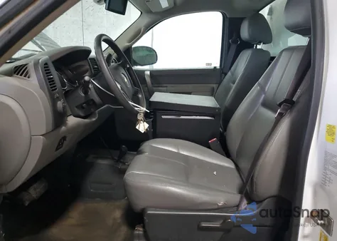 2014 Chevrolet Silverado K2500 Heavy Duty z USA, uszkodzony, nr VIN 1GC0KVCGXEF168510